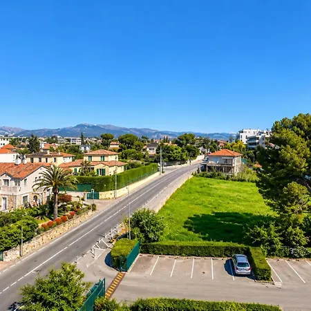Lumineux Avec Parking Et Vue Degagee Appartement *
